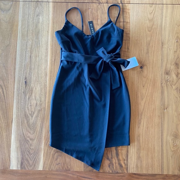 NWT Black KENEDIK Bodycon Wrap Dress - Picture 5 of 6